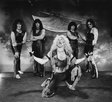 TWISTED SISTER