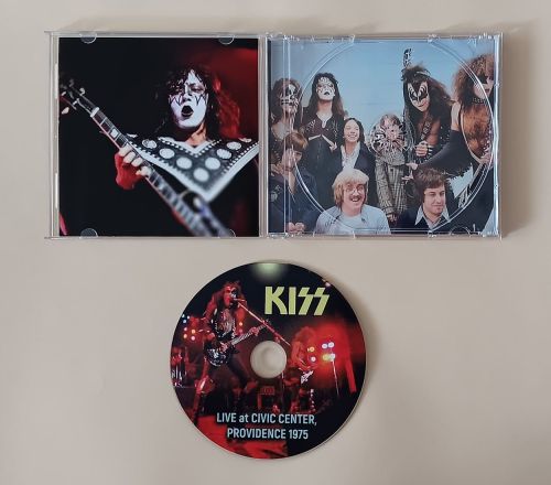 LIVE AT CIVIC CENTER, PROVIDENCE 1975 CD